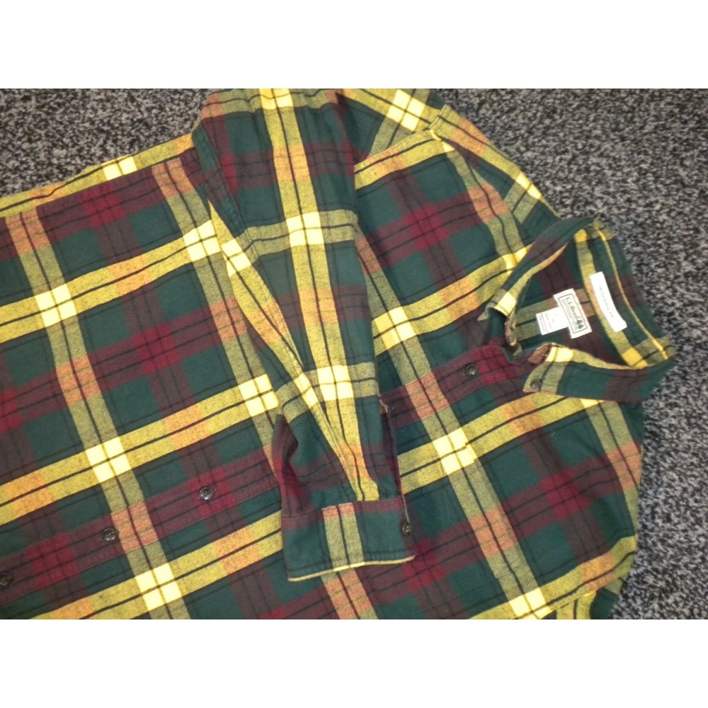 L.L. Bean Shirt Mens‎ L Green Red Scotch Plaid Flannel Traditional Fit 228061
